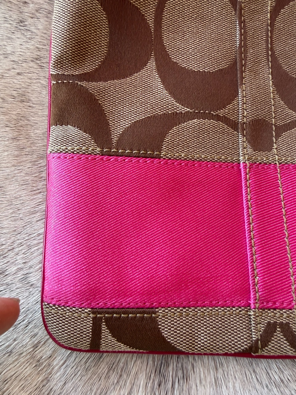 Coach Crossbody Bag #10129 khaki Tan bright Pink - Signature - Stripe Swingpack - Picture 16 of 16